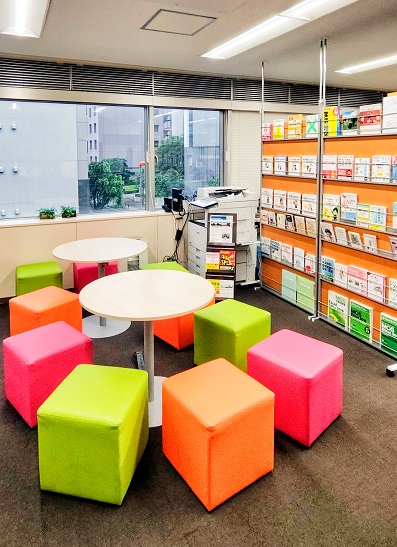 ディーキャリア大宮第二オフィスのフリースペースの画像